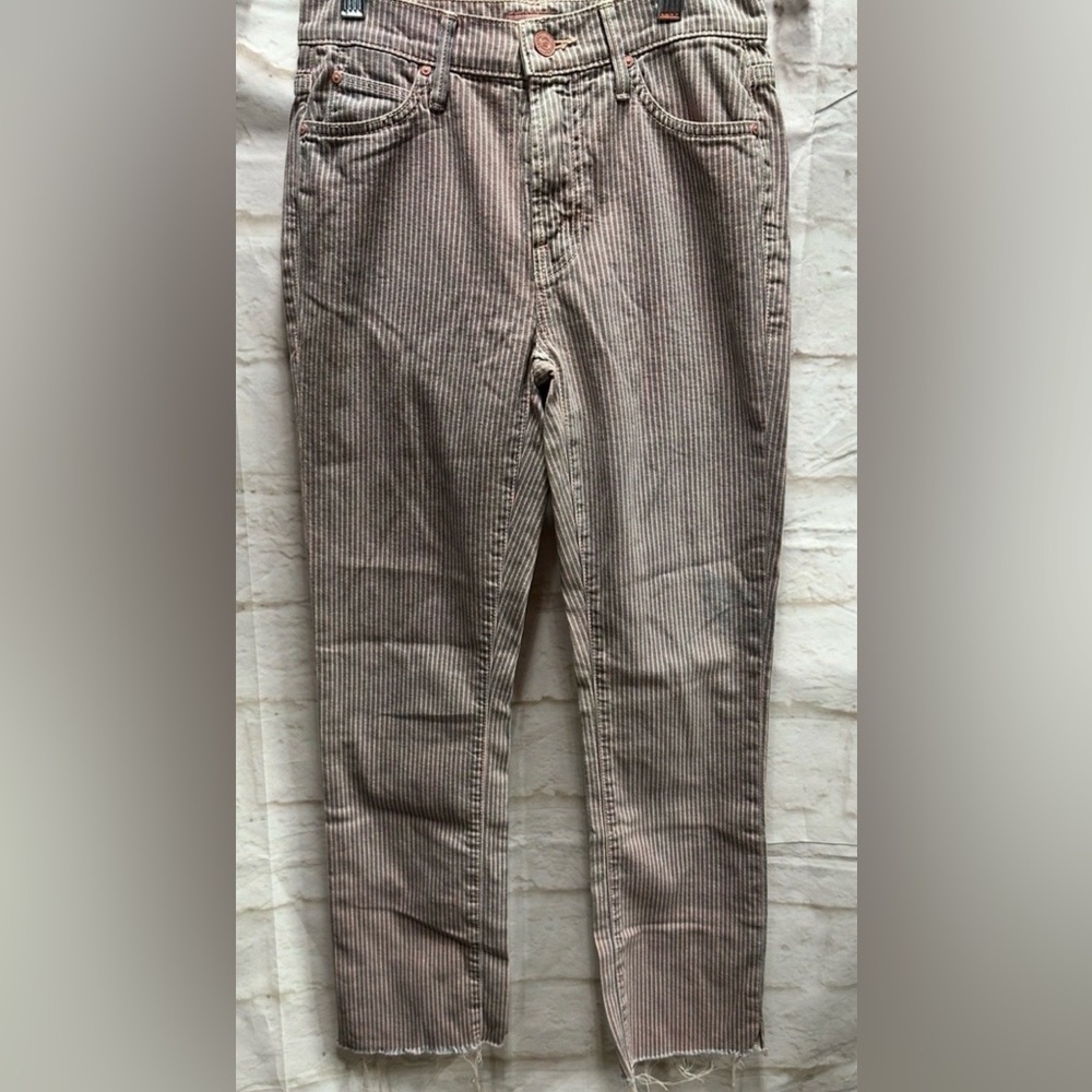 Mother‎ Denim Rascal Ankle Snippet jeans in the Shrimp Rainbow Choo wash.size 24